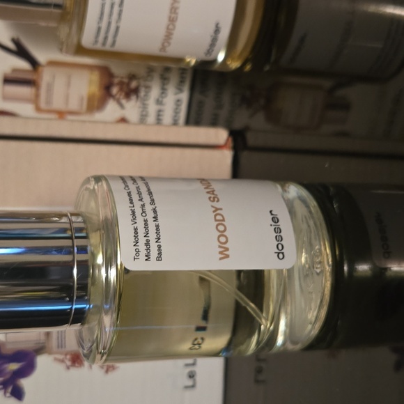 Dossier Woody Sandalwood and Powdery Tobacco Fragrance Eau De Parfum-50ml/ 1.7oz - Picture 6 of 10